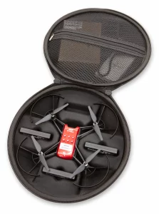 Tello Drohne im Set mit drei Ersatzakkus in Transporttasche