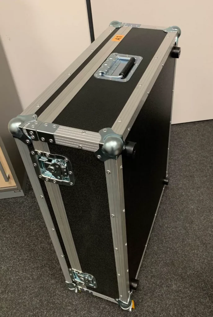 XR Koffer in geschlossenem Zustand.